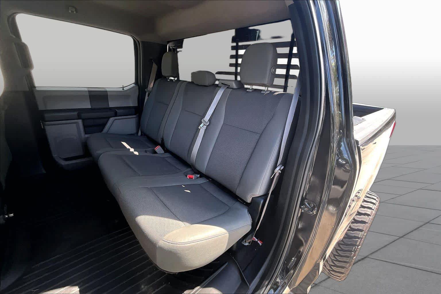 Used 2018 Ford F250 XL w/ STX Appearance Package AWD/4WD image 18