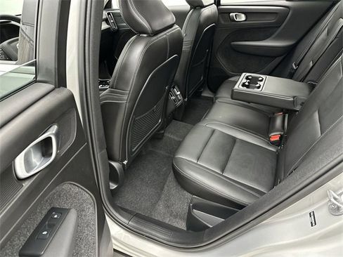 Certified 2025 Volvo XC40 B5 Plus image 23