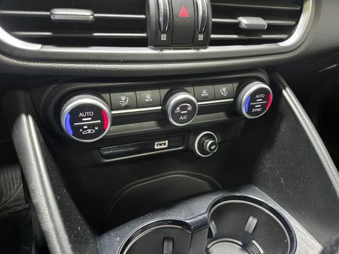 Used 2021 Alfa Romeo Giulia Sprint w/ Nero Edizione image 28