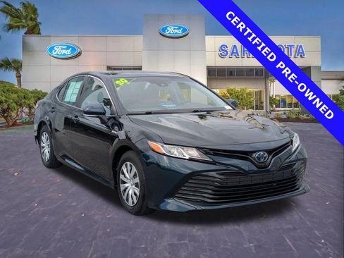 Used 2020 Toyota Camry LE w/ Fleet Convenience Package FWD image 1
