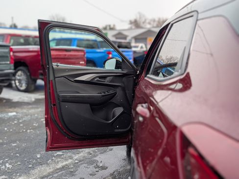 Certified 2023 Chevrolet TrailBlazer RS w/ Convenience Package image 26
