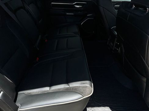 Used 2024 RAM 1500 Laramie AWD/4WD image 10