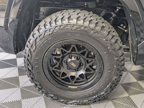 Used 2024 Toyota Tundra SR AWD/4WD image 9