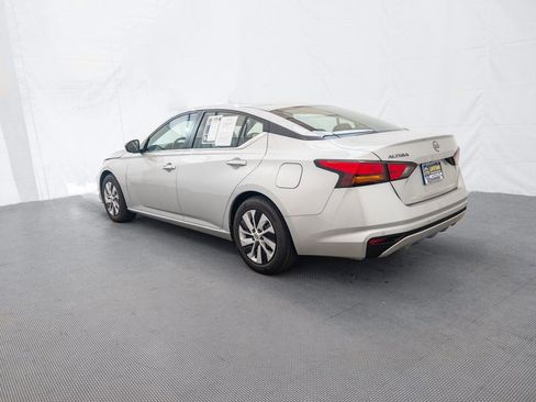 Used 2024 Nissan Altima 2.5 S image 9
