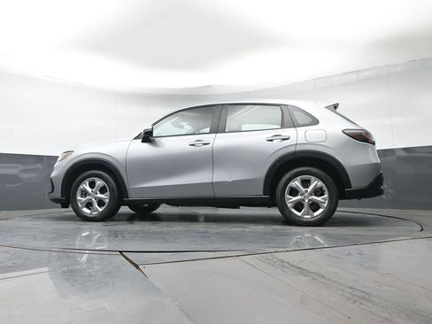 Certified 2023 Honda HR-V LX image 27