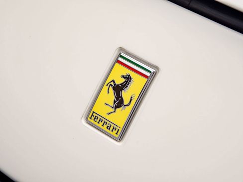 Used 2019 Ferrari Portofino RWD image 43