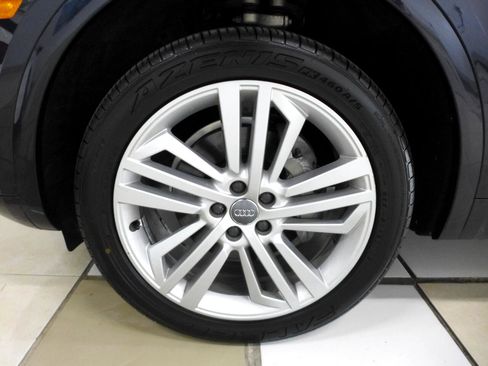 Used 2019 Audi Q5 2.0T Premium Plus w/ Premium Plus Package image 79