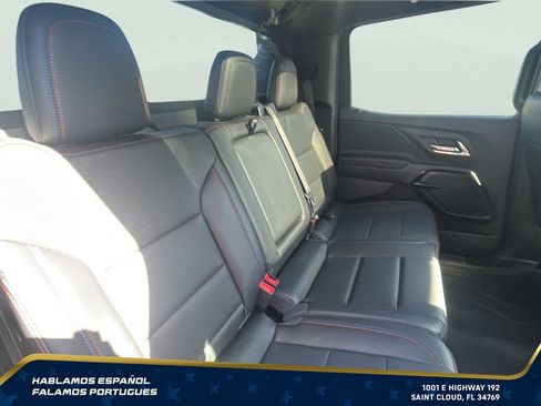 Certified 2025 Chevrolet Silverado EV RST AWD/4WD image 31