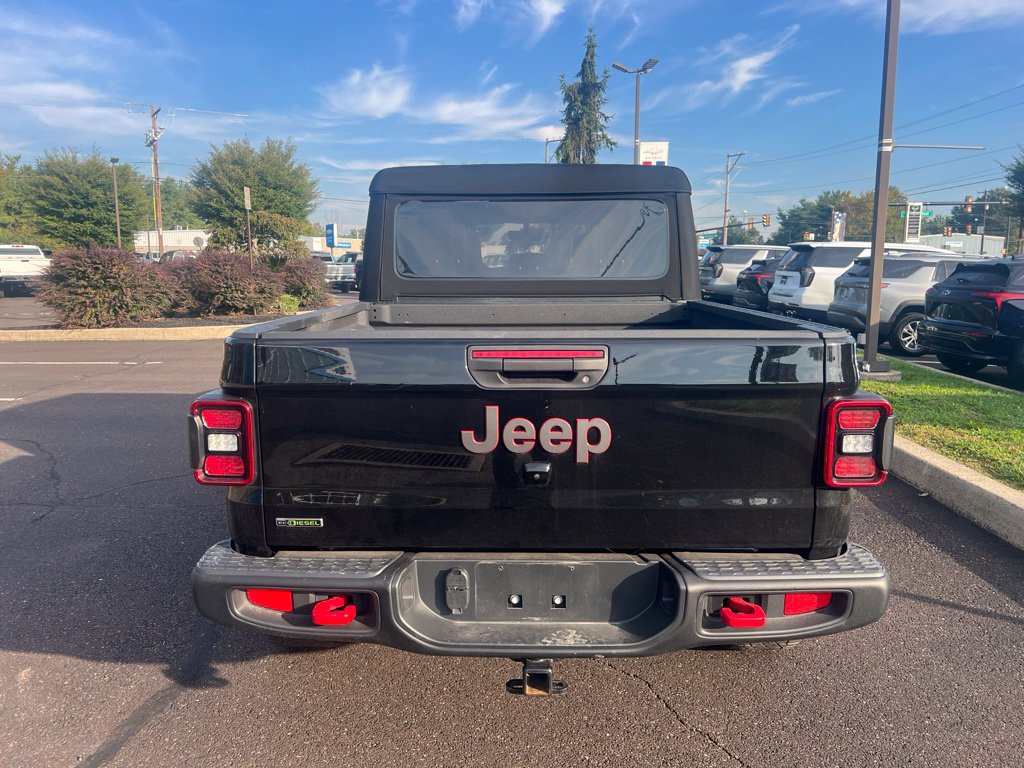 Used 2023 Jeep Gladiator Rubicon w/ LED Lighting Group AWD/4WD image 6