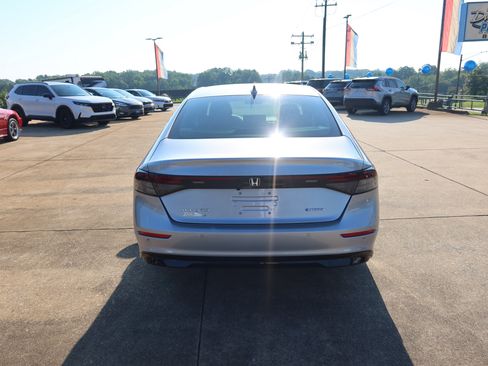 Certified 2025 Honda Accord EX-L image 5