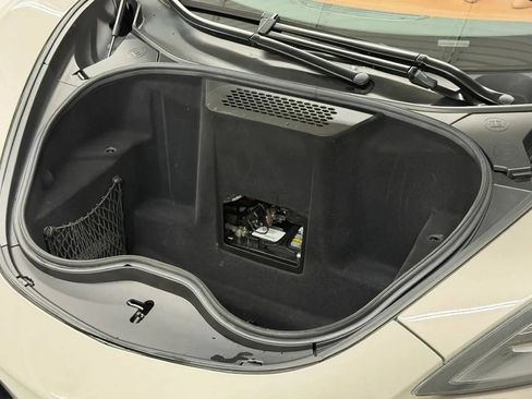 Used 2017 McLaren 570S RWD image 37