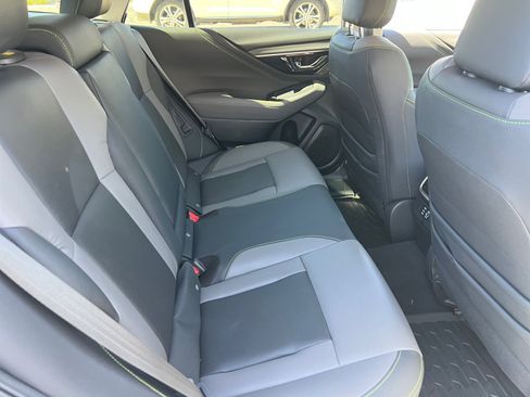 Used 2025 Subaru Outback Onyx Edition AWD/4WD image 18