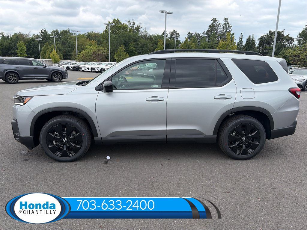 New 2026 Honda Pilot Black Edition image 4