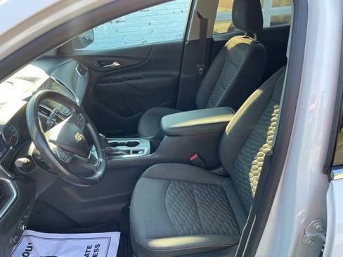 Used 2020 Chevrolet Equinox LT FWD image 13