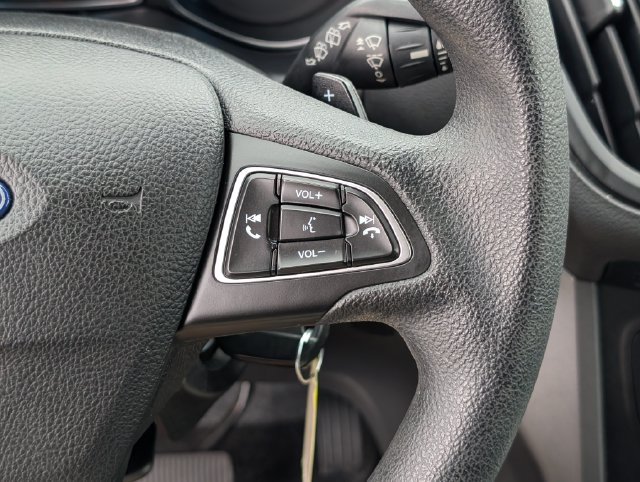 Used 2017 Ford Escape SE FWD image 23