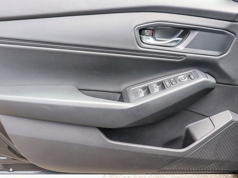 Used 2023 Honda Accord EX image 25