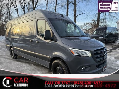 Used 2024 Mercedes-Benz Sprinter 2500 image 1