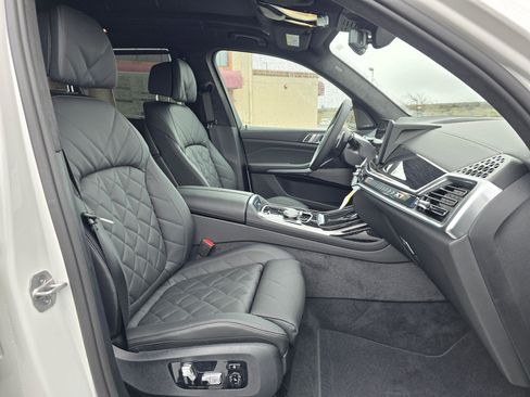 New 2026 BMW X7 xDrive40i w/ M Sport Package image 15
