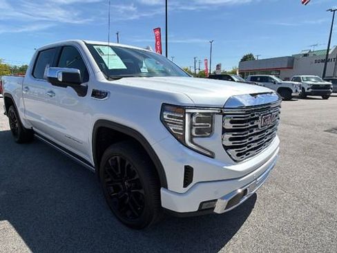 Used 2024 GMC Sierra 1500 Denali w/ Denali Reserve Package AWD/4WD image 8