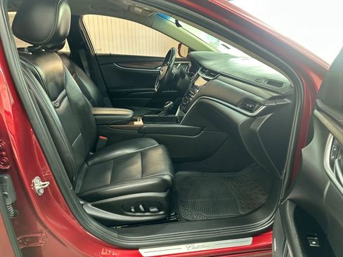 Used 2019 Cadillac XTS Luxury image 14