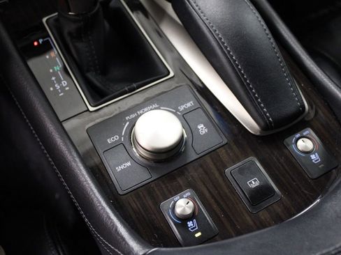 Used 2013 Lexus LS 460 AWD w/ Comfort Pkg image 33