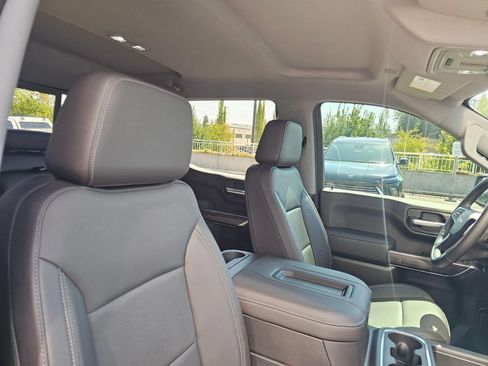 Used 2019 Chevrolet Silverado 1500 LTZ AWD/4WD image 11