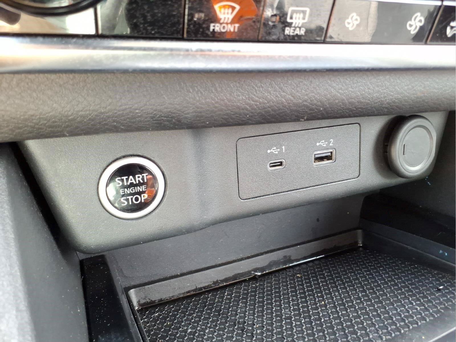 Used 2023 Nissan Rogue SV AWD/4WD image 30