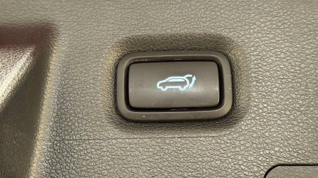 Used 2023 Hyundai Santa Fe XRT FWD image 10