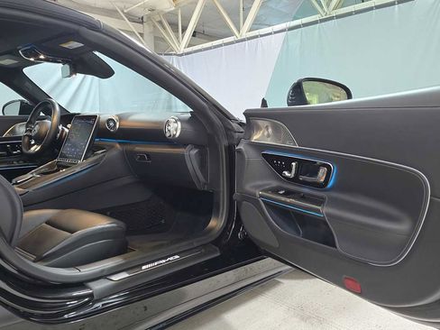 Used 2022 Mercedes-Benz SL 63 AMG AMG SL 63 image 10