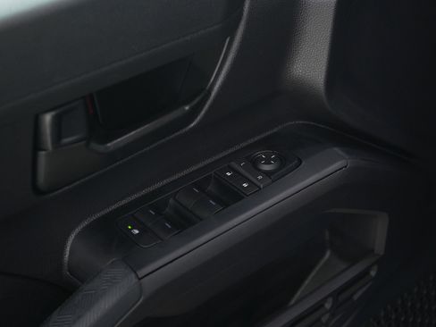 Used 2025 Toyota Tacoma SR5 image 20