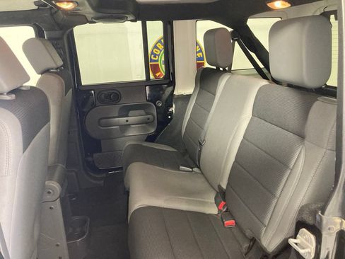 Used 2007 Jeep Wrangler Unlimited X AWD/4WD image 14