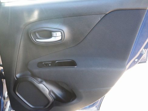 Used 2020 Jeep Renegade Sport w/ Sport Appearance Group image 31