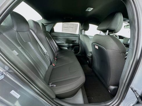 New 2026 Hyundai Elantra Sport FWD image 39