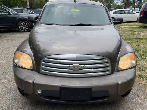 Used 2011 Chevrolet HHR LT FWD image 2