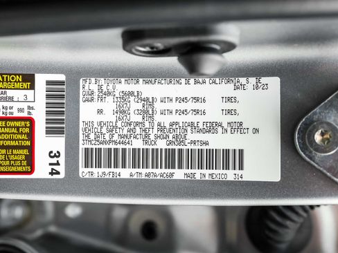 Certified 2023 Toyota Tacoma SR image 30