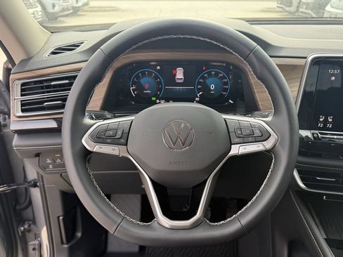 New 2026 Volkswagen Atlas SE image 13