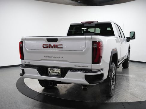 Used 2024 GMC Sierra 2500 Denali w/ Denali Reserve Package image 9