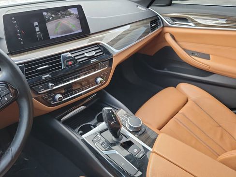 Used 2018 BMW 530i RWD image 34