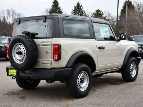 New 2026 Ford Bronco 2-Door AWD/4WD image 6