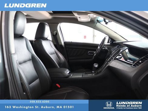 Used 2011 Ford Taurus Limited w/ 302A Rapid Spec Order Code FWD image 16