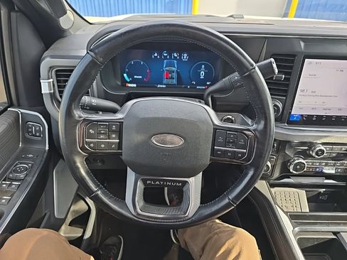 Used 2025 Ford F250 Platinum AWD/4WD image 22