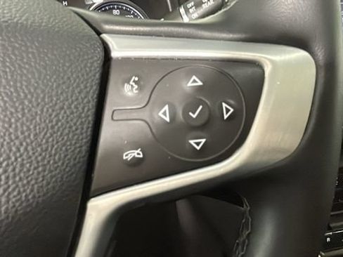 Used 2023 GMC Terrain SLT w/ Infotainment Package II AWD/4WD image 17