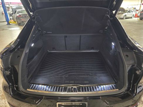 Used 2021 Porsche Cayenne GTS image 13