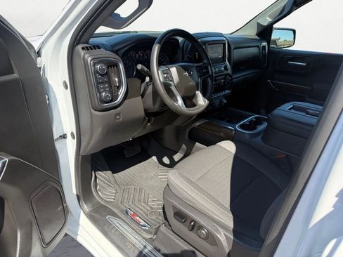 Used 2021 Chevrolet Silverado 1500 LT Trail Boss w/ Bed Protection Package image 17