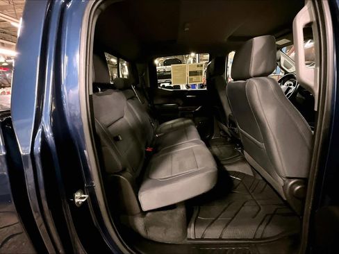 Used 2019 Chevrolet Silverado 1500 LT Trail Boss image 18