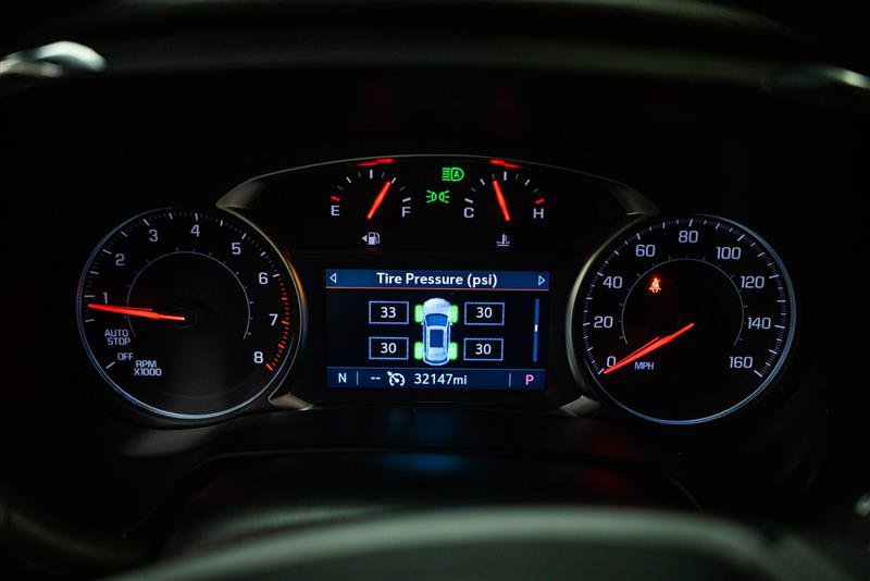 Used 2025 Chevrolet Blazer LT FWD image 17