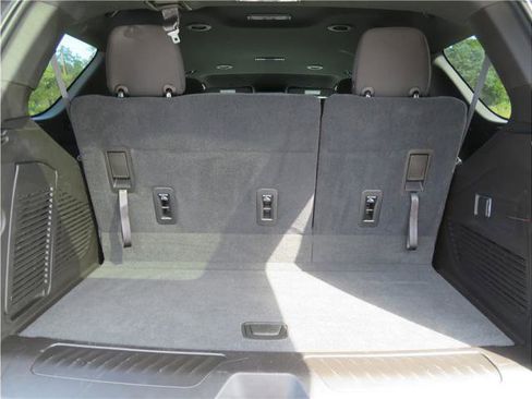 Used 2021 Chevrolet Tahoe LS image 14