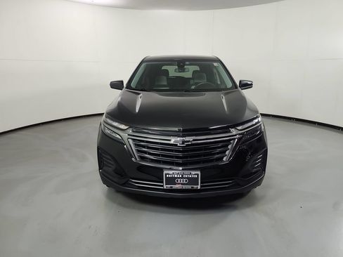 Used 2023 Chevrolet Equinox LS w/ LS Convenience Package AWD/4WD image 4
