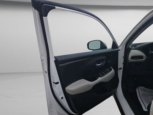 Used 2026 Honda HR-V EX-L image 30