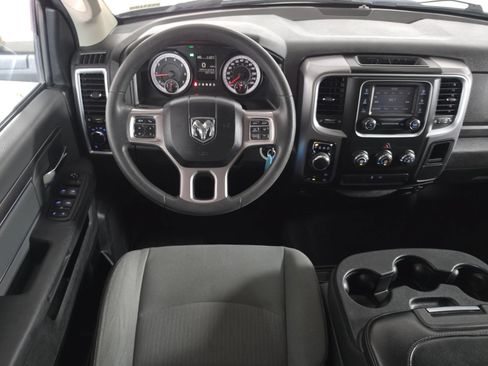Used 2022 RAM 1500 Classic SLT AWD/4WD image 28
